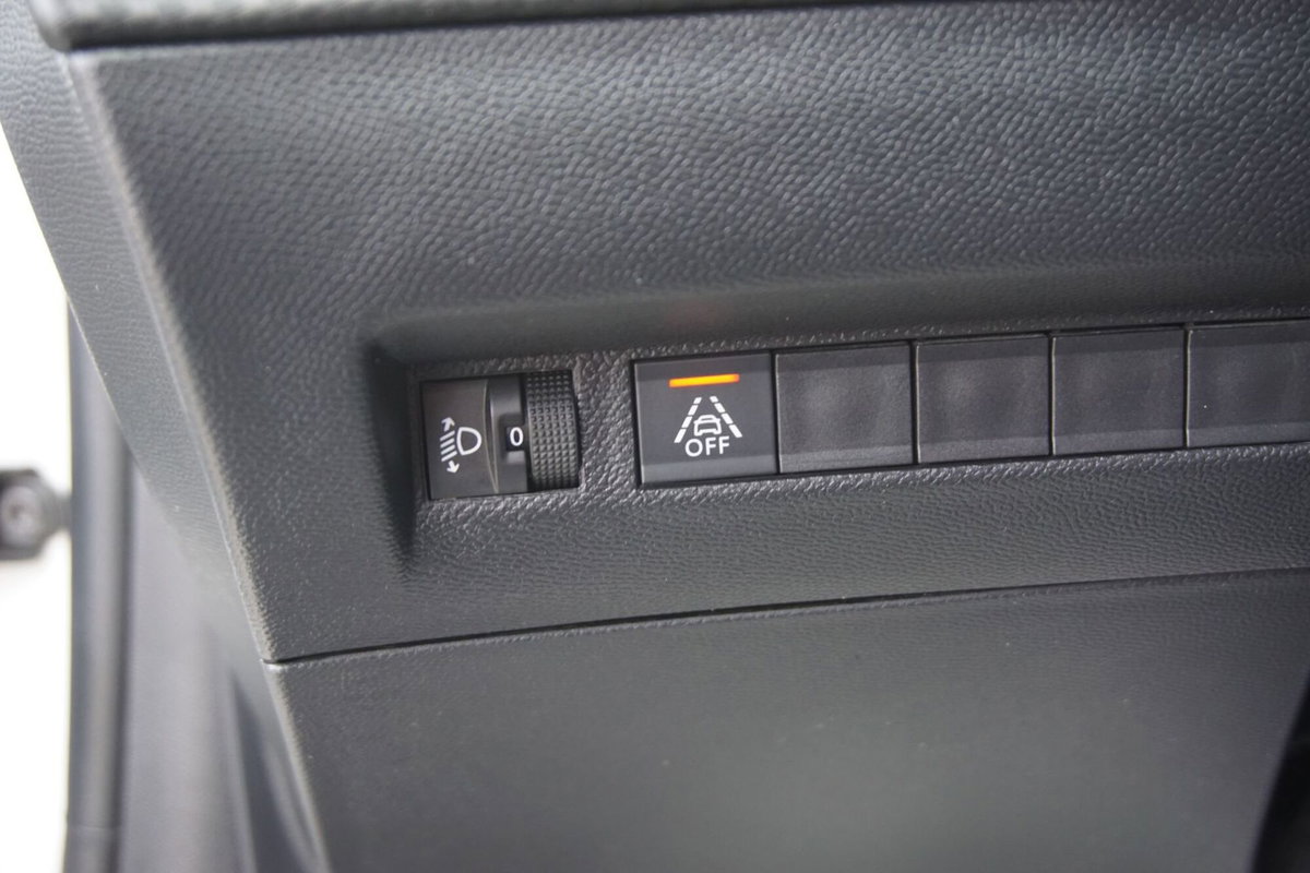 Peugeot 208 BlueHDi 100 Stop&Start 5 porte Active Pack (19)