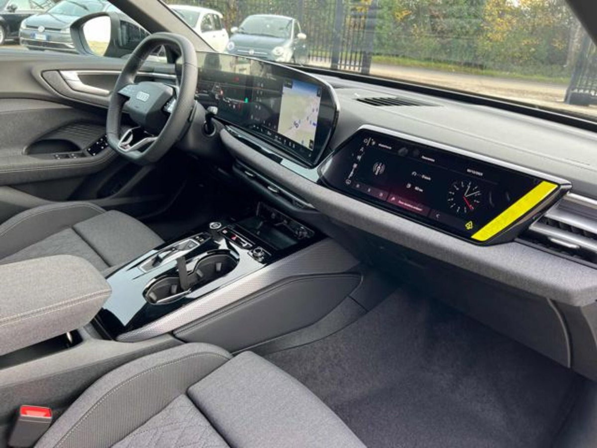 Audi A5 Avant 2.0 tdi mhev+ S line edition 204cv s-tronic (17)