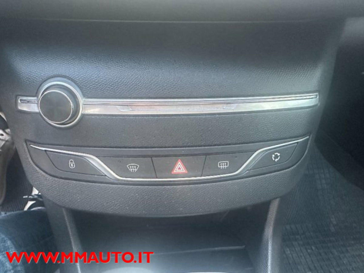 Peugeot 308 SW BlueHDi 130 S&S Business (17)