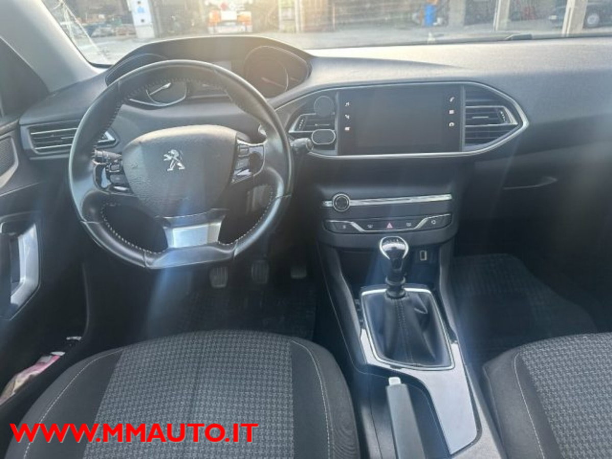 Peugeot 308 SW BlueHDi 130 S&S Business (8)
