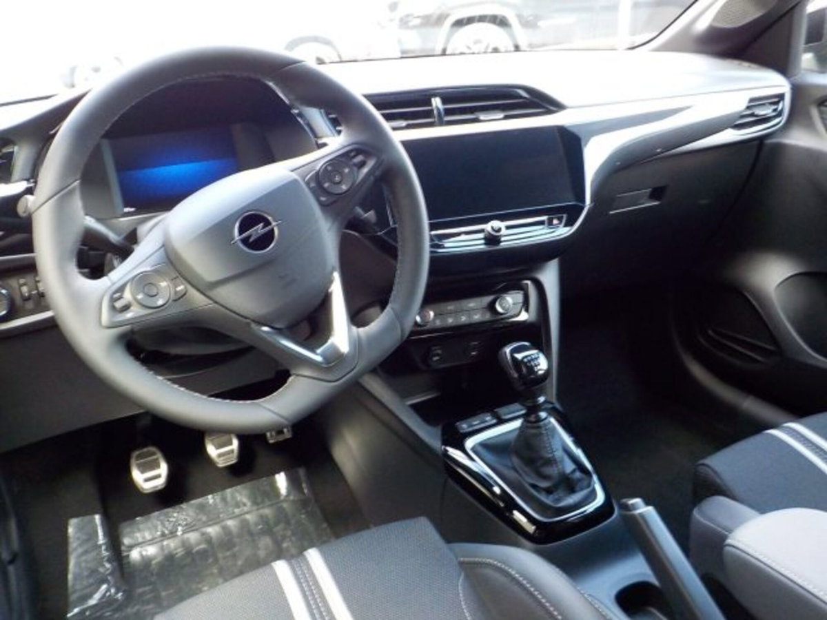 Opel Corsa 1.2 100 CV GS Line (7)