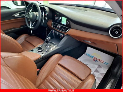 Alfa Romeo Giulia 2.2 t Veloce Q4 210cv auto (7)