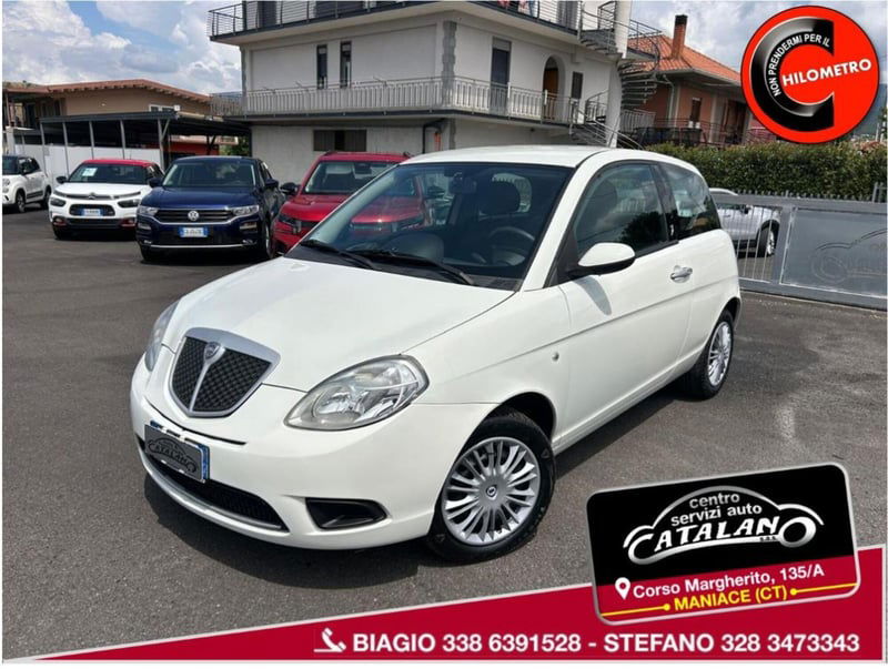 Lancia Ypsilon 1.3 MJT 75 CV Platino