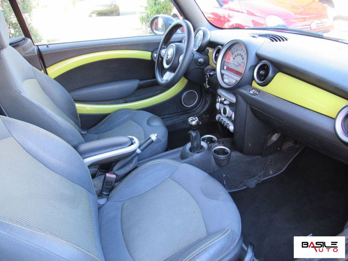 MINI Mini Cabrio 1.6 16V Cooper S Cabrio (12)