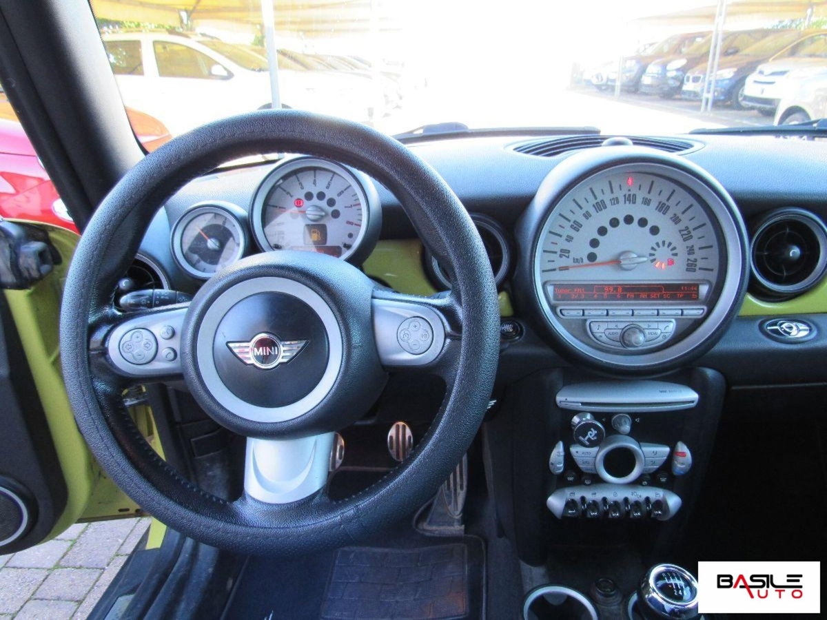 MINI Mini Cabrio 1.6 16V Cooper S Cabrio (9)