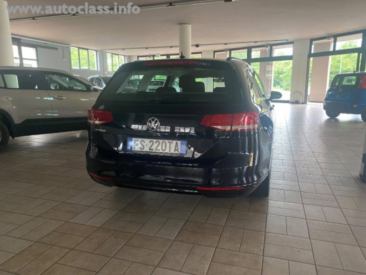 Volkswagen Passat Variant 2.0 TDI DSG Business BlueMotion Tech (15)