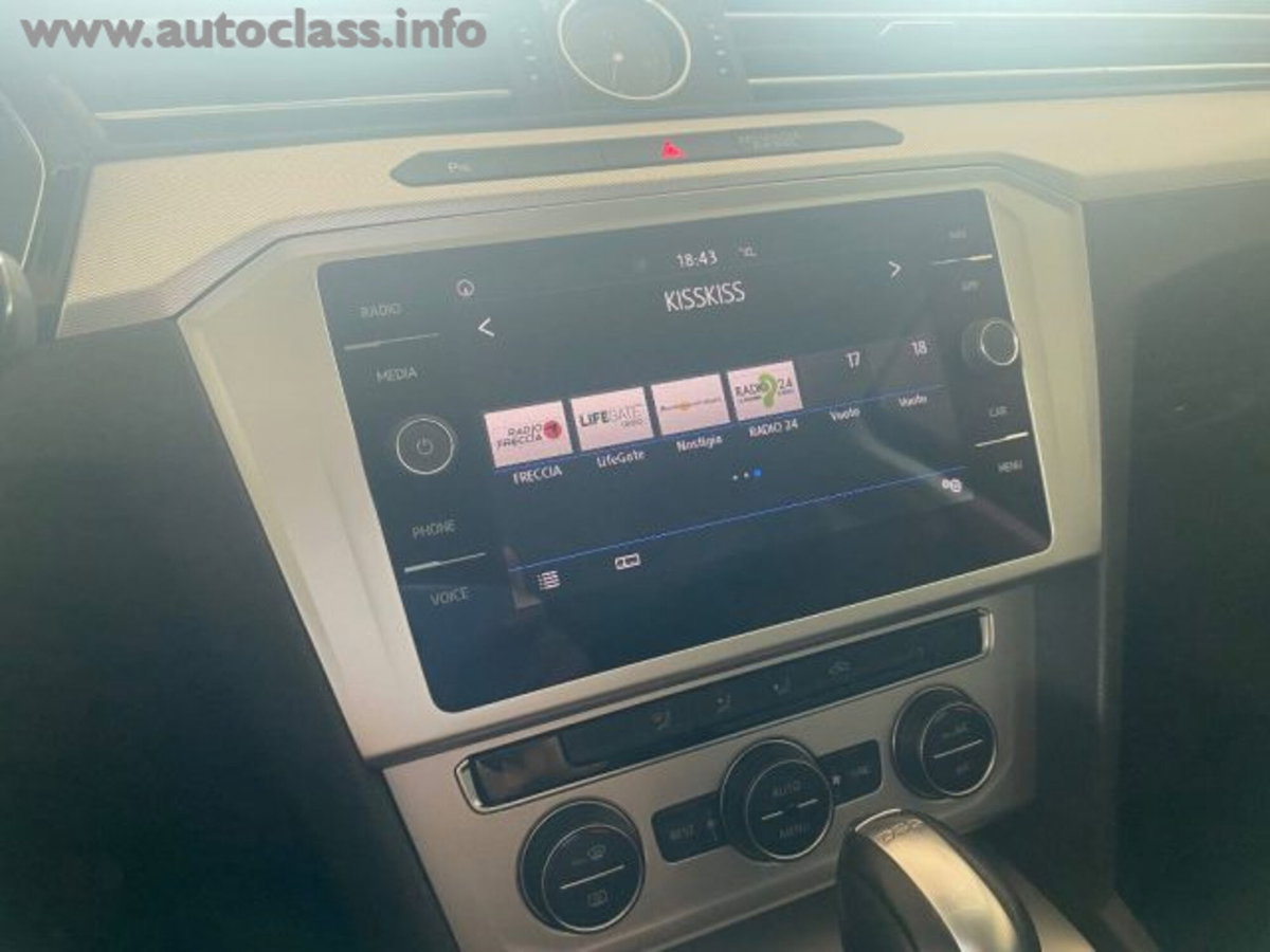 Volkswagen Passat Variant 2.0 TDI DSG Business BlueMotion Tech (7)