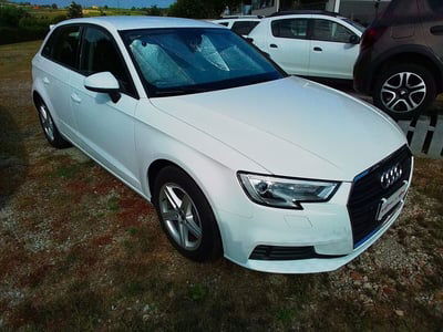 Audi A3 Sportback 2.0 tdi Business 150cv s-tronic usata