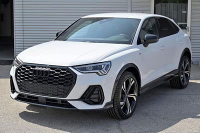 Audi Q3 Sportback 35 2.0 tdi Identity Black s-tronic nuova