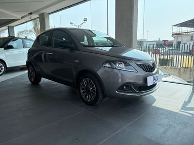 Lancia Ypsilon 1.0 FireFly 5 porte S&S Hybrid Gold Plus usata