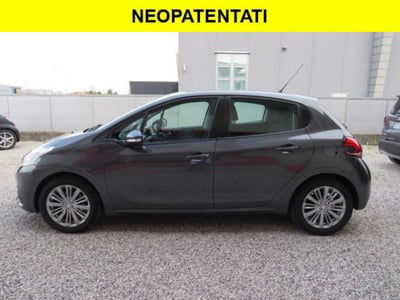 Peugeot 208 82 5 porte Active usata
