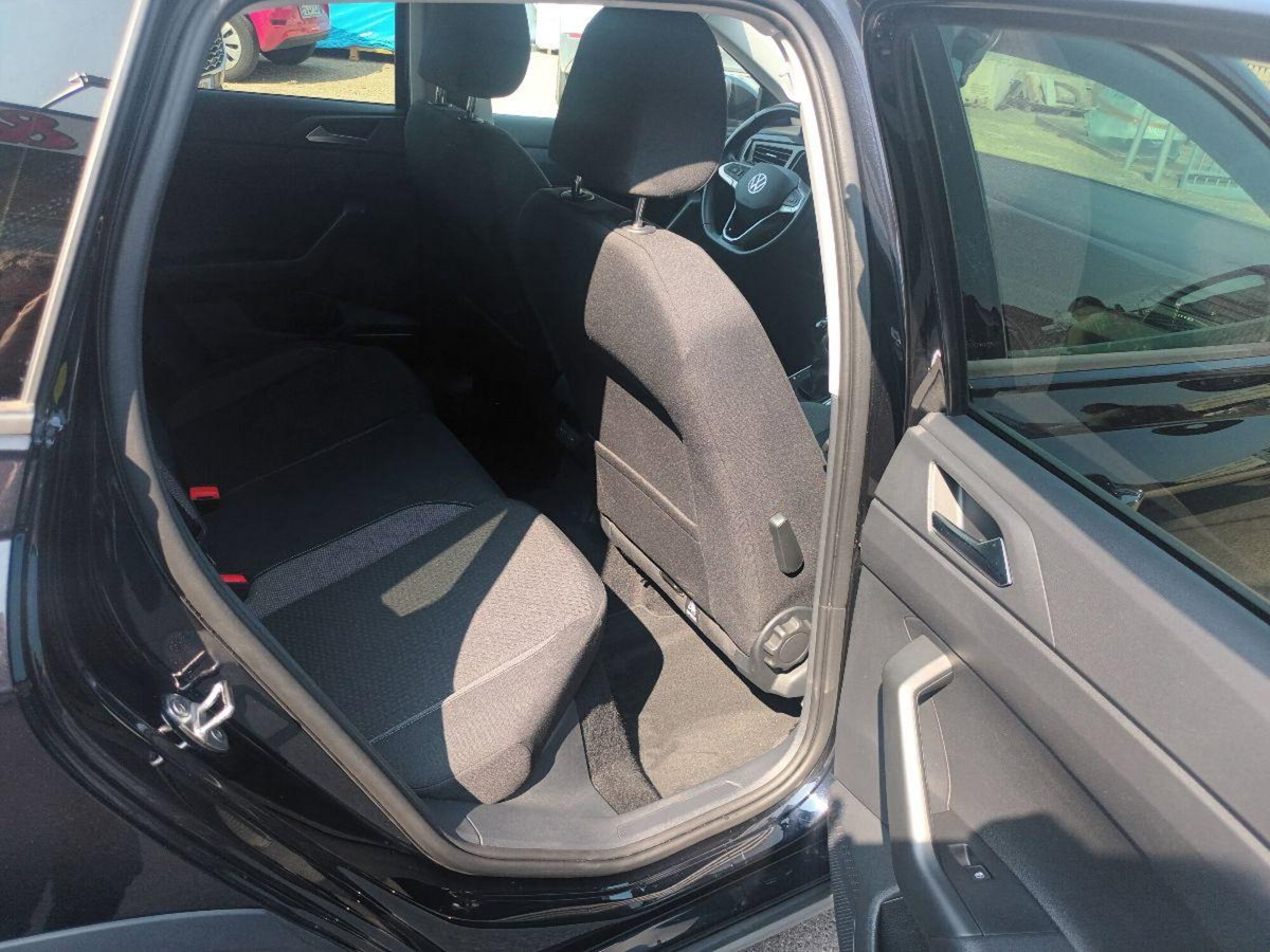 Volkswagen Taigo 1.0 TSI 110 CV Life (6)