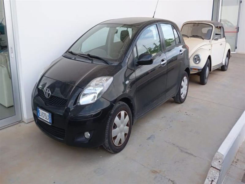 Toyota Yaris 1.0 5 porte