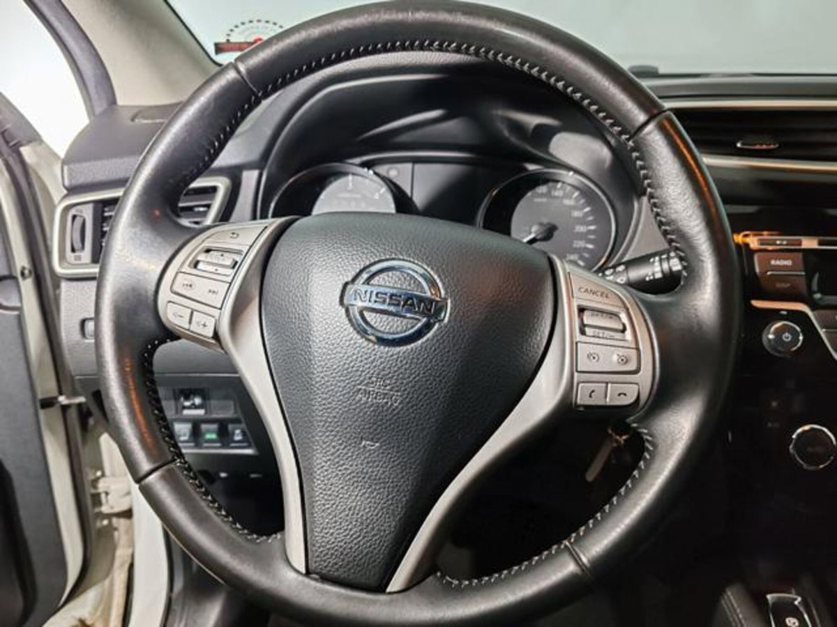 Nissan Qashqai 1.6 dCi 2WD XTronic Tekna+ (10)