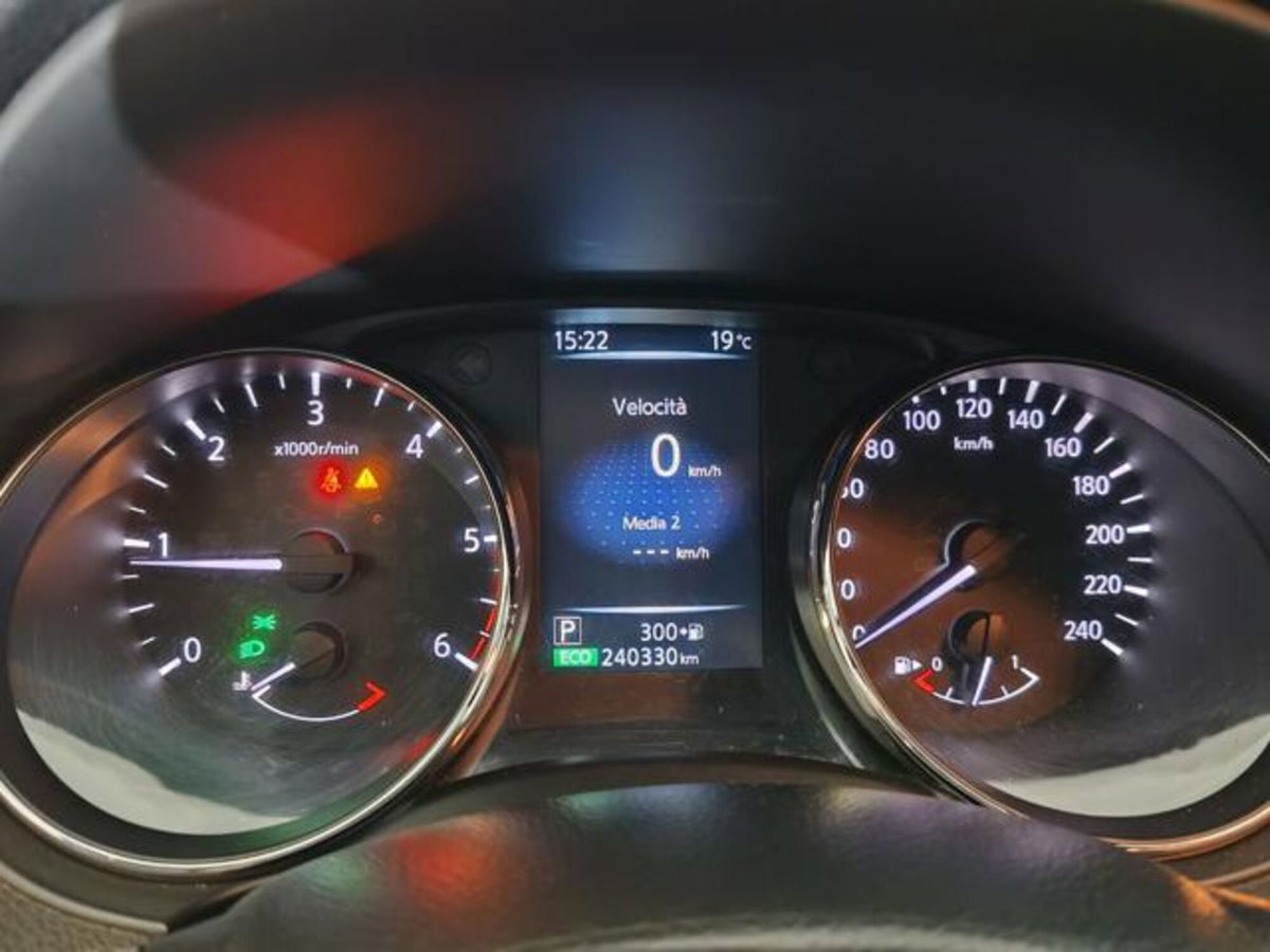Nissan Qashqai 1.6 dCi 2WD XTronic Tekna+ (11)