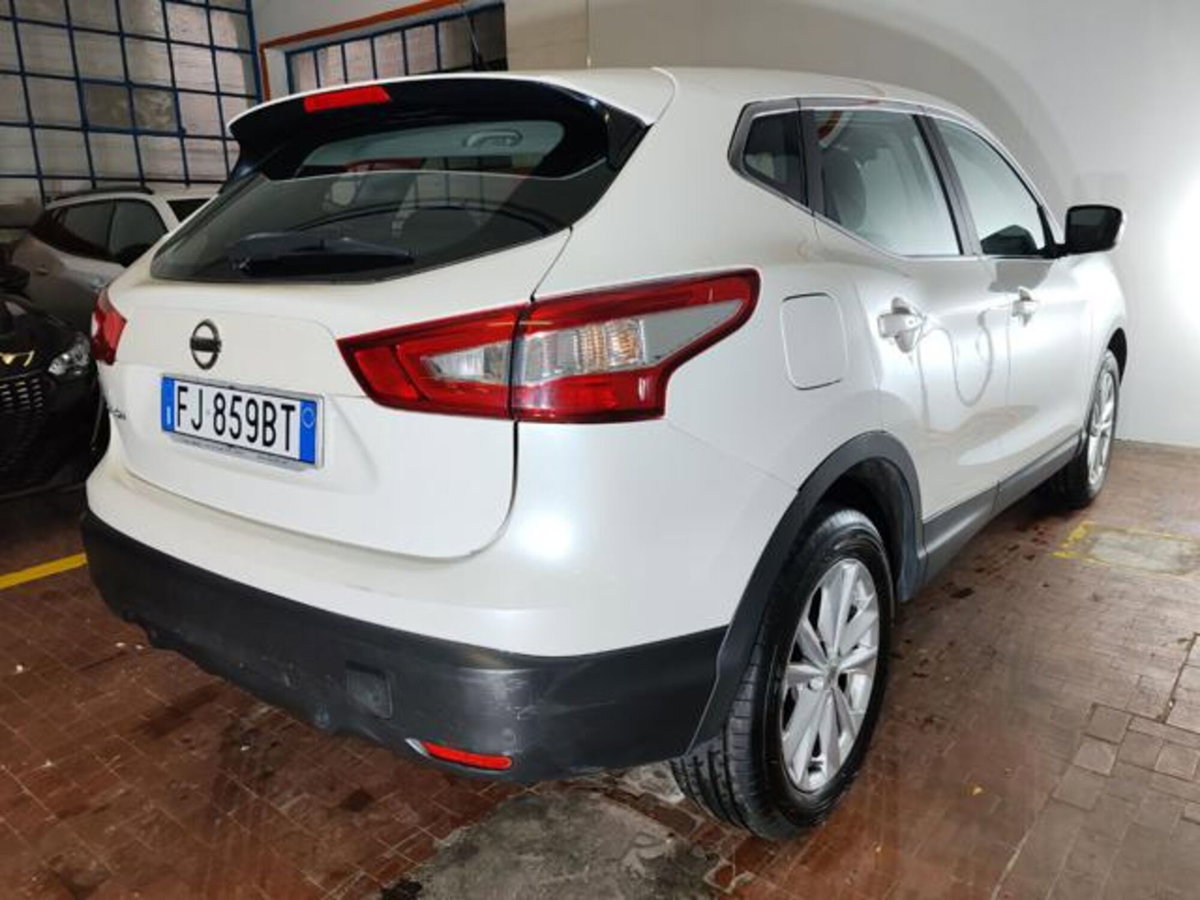 Nissan Qashqai 1.6 dCi 2WD XTronic Tekna+ (4)