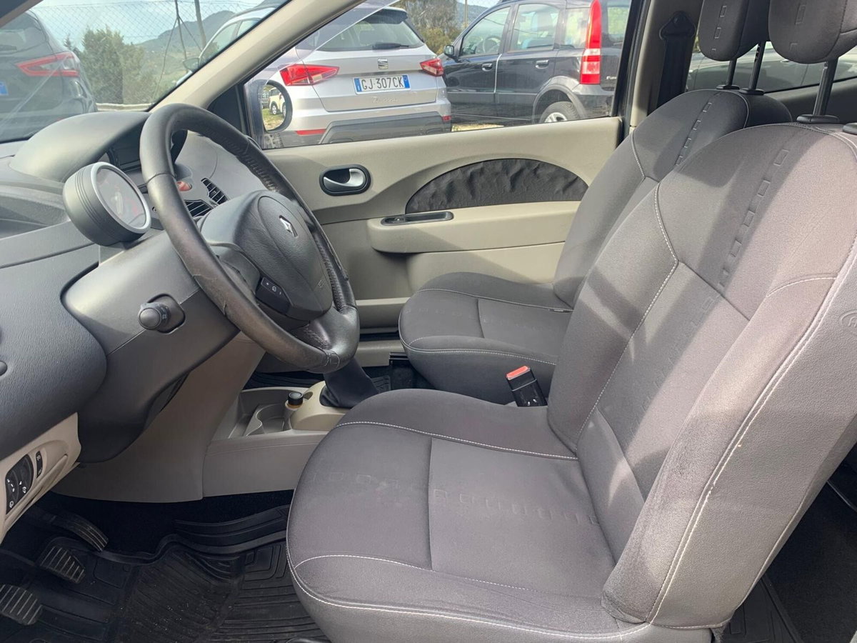 Renault Twingo 1.2 8V Dynamique (11)