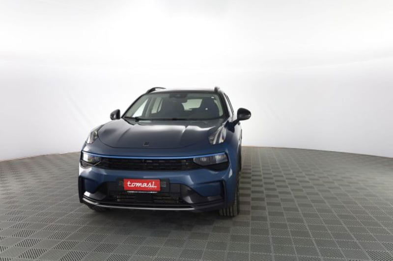Lynk & Co 01 01 1.5 td phev