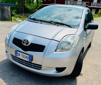 Toyota Yaris 1.0 5 porte Now usata