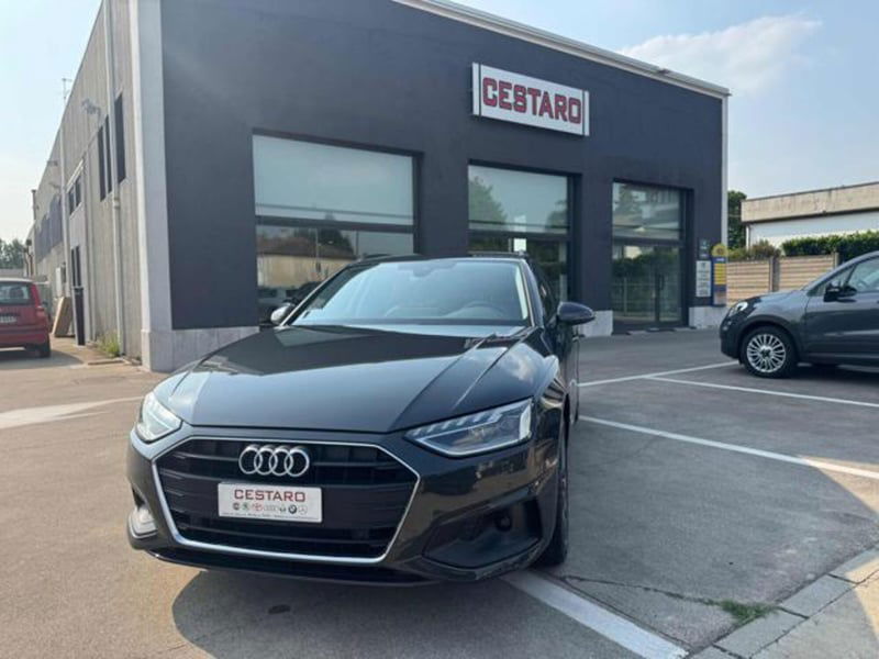 Audi A4 Avant 30 TDI/136 CV S tronic Business Advanced