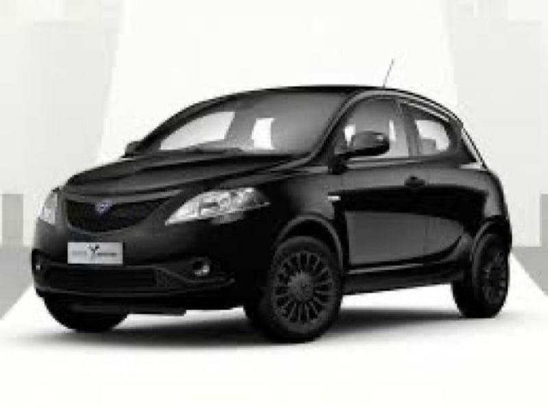Lancia Ypsilon 1.0 FireFly 5 porte S&S Hybrid Ecochic Silver