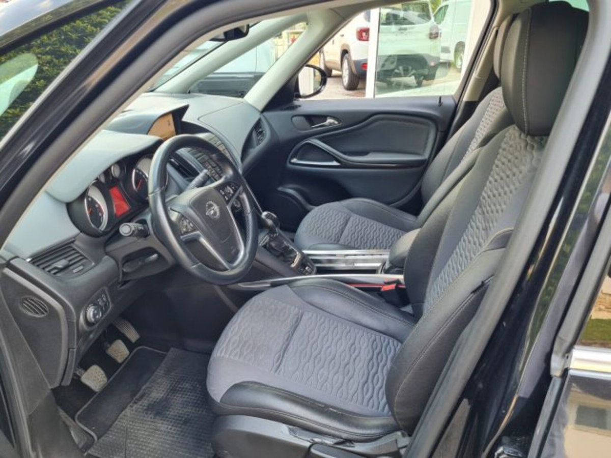 Opel Zafira Tourer 1.6 CDTi 136CV Start&Stop Cosmo (5)