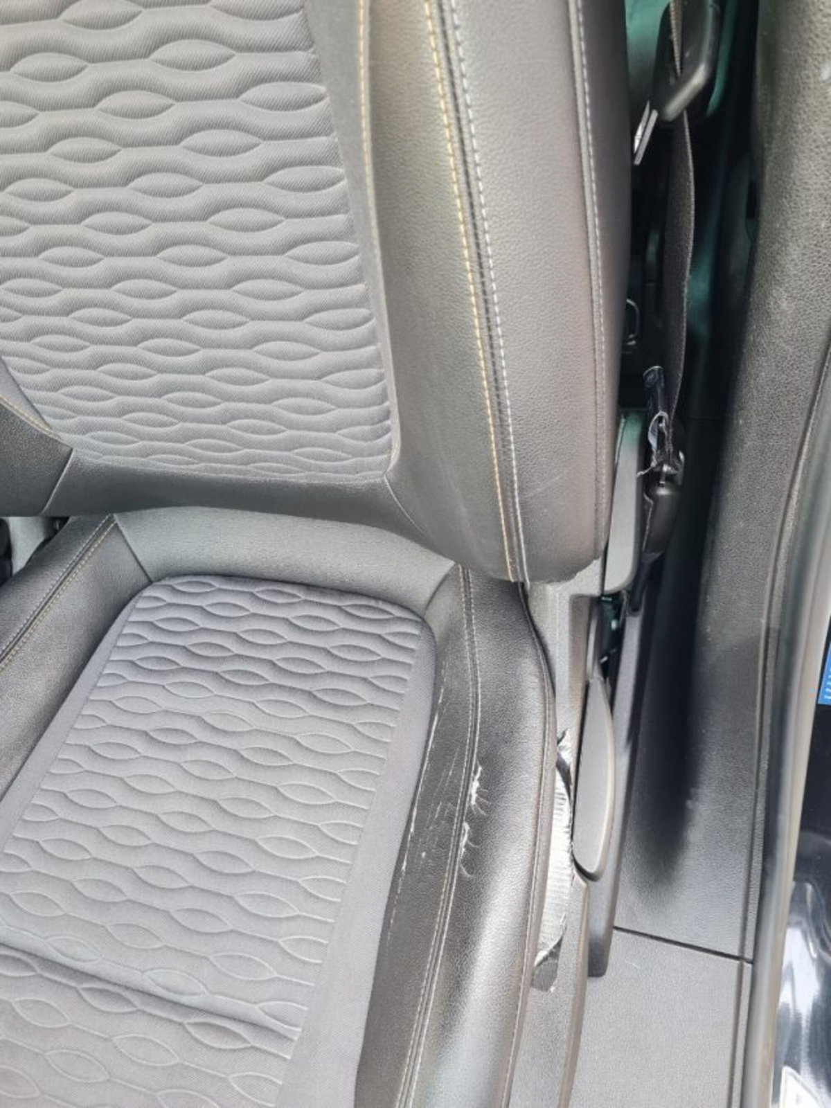 Opel Zafira Tourer 1.6 CDTi 136CV Start&Stop Cosmo (6)