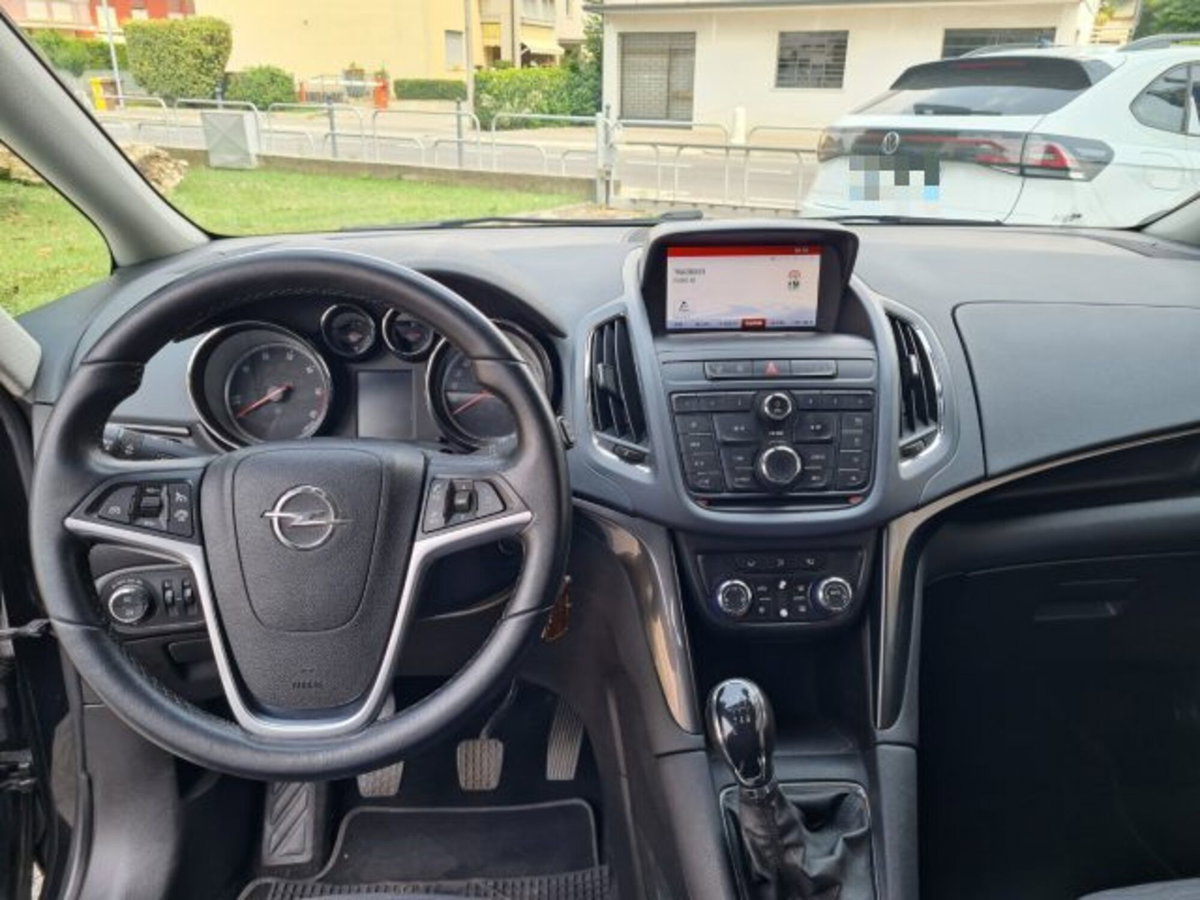 Opel Zafira Tourer 1.6 CDTi 136CV Start&Stop Cosmo (7)