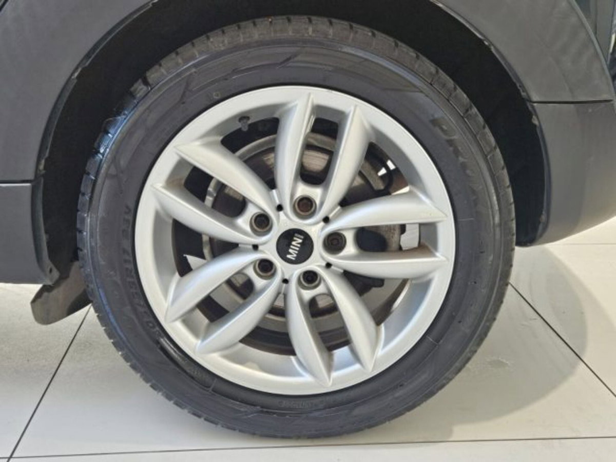 MINI Mini Paceman 1.6 Cooper D Paceman (14)
