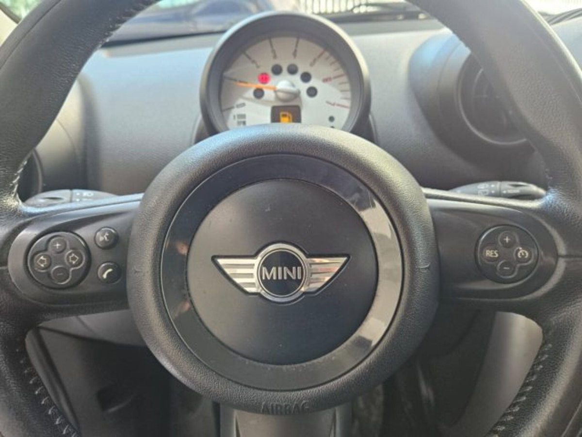 MINI Mini Paceman 1.6 Cooper D Paceman (9)