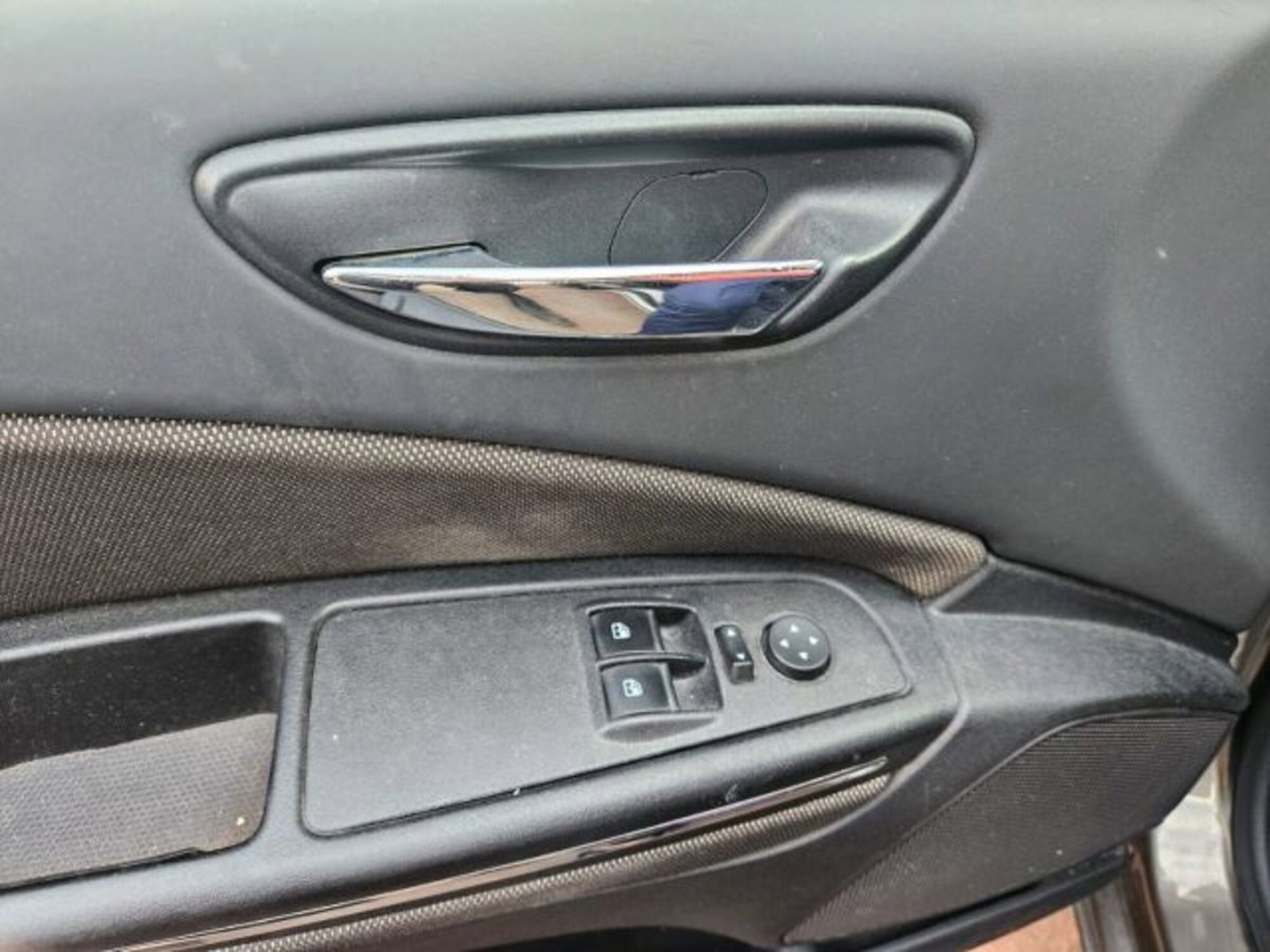 Fiat Bravo 1.6 MJT 120 CV DPF Dynamic (8)