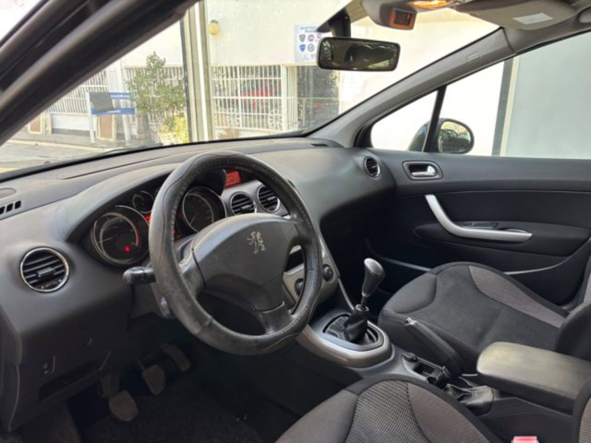 Peugeot 308 1.6 8V HDi 93CV 5p. Premium (15)
