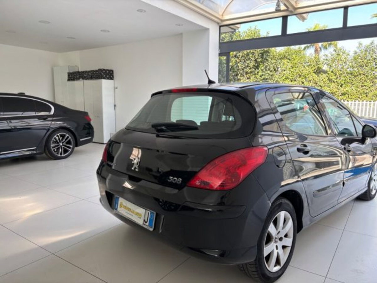 Peugeot 308 1.6 8V HDi 93CV 5p. Premium (6)
