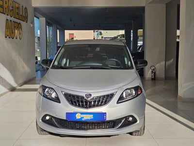 Lancia Ypsilon 1.0 FireFly 5 porte S&S Hybrid Ecochic Gold usata