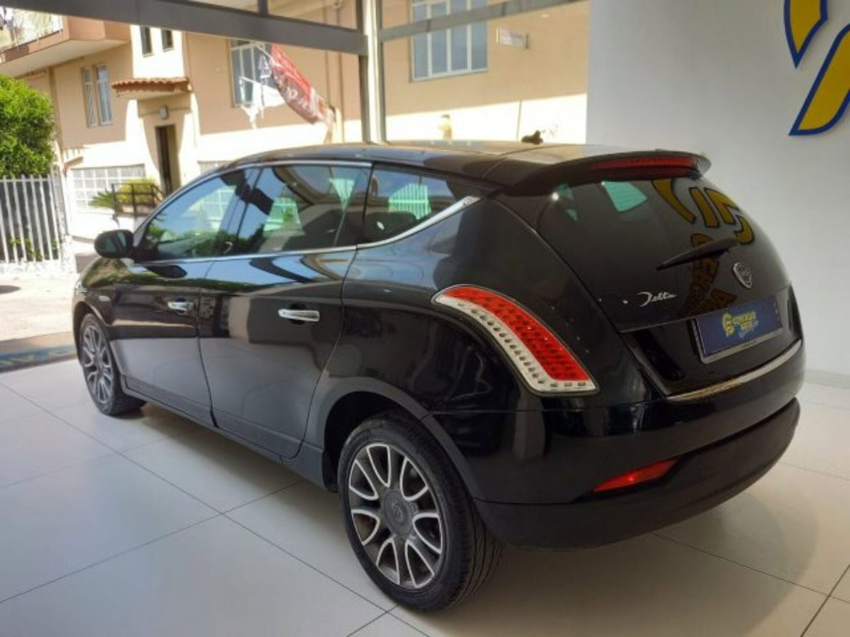 Lancia Delta 2.0 MJT DPF Platino (4)