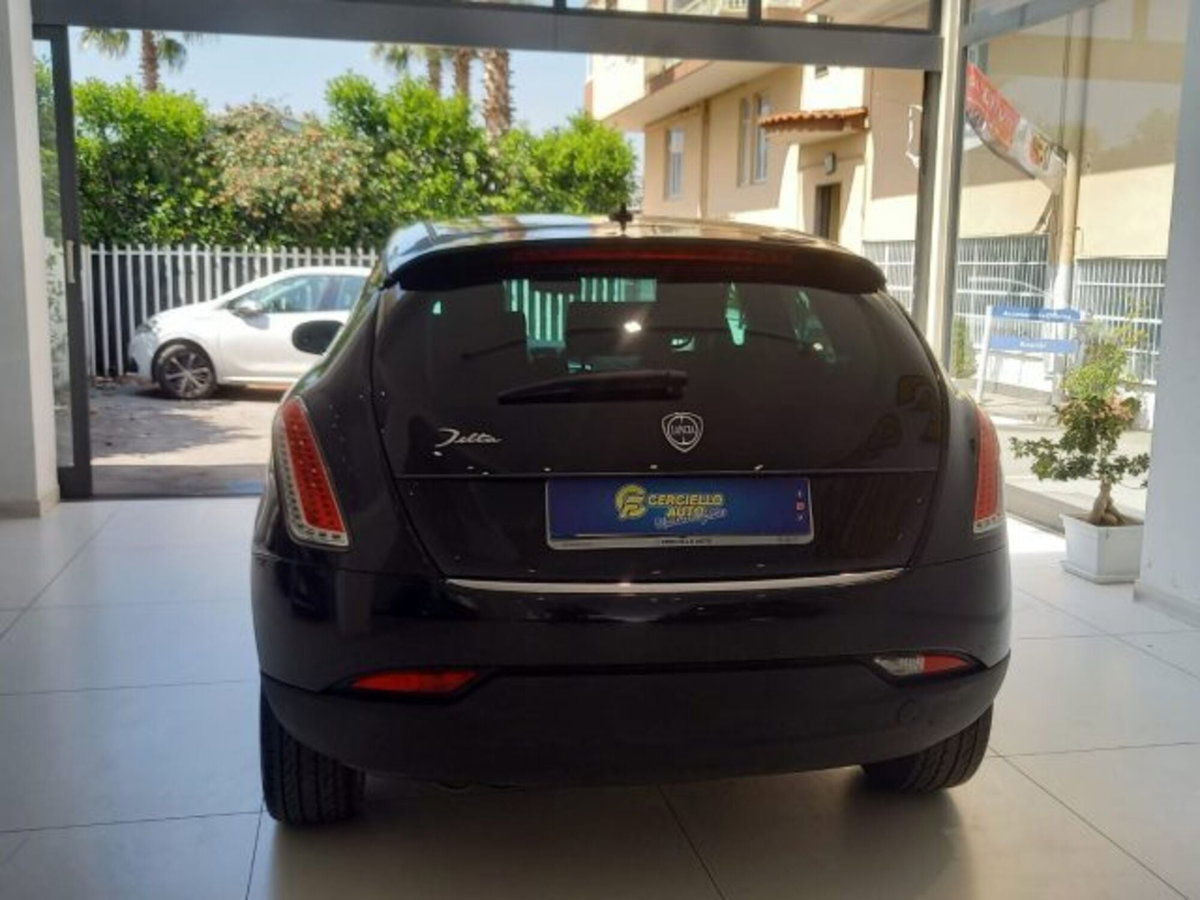 Lancia Delta 2.0 MJT DPF Platino (5)