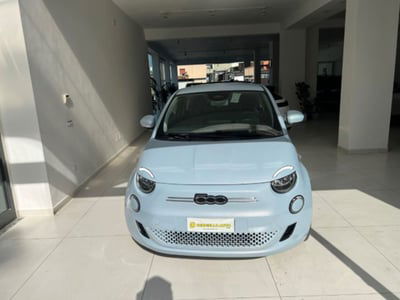 Fiat 500e Passion 3+1 42 kWh usata
