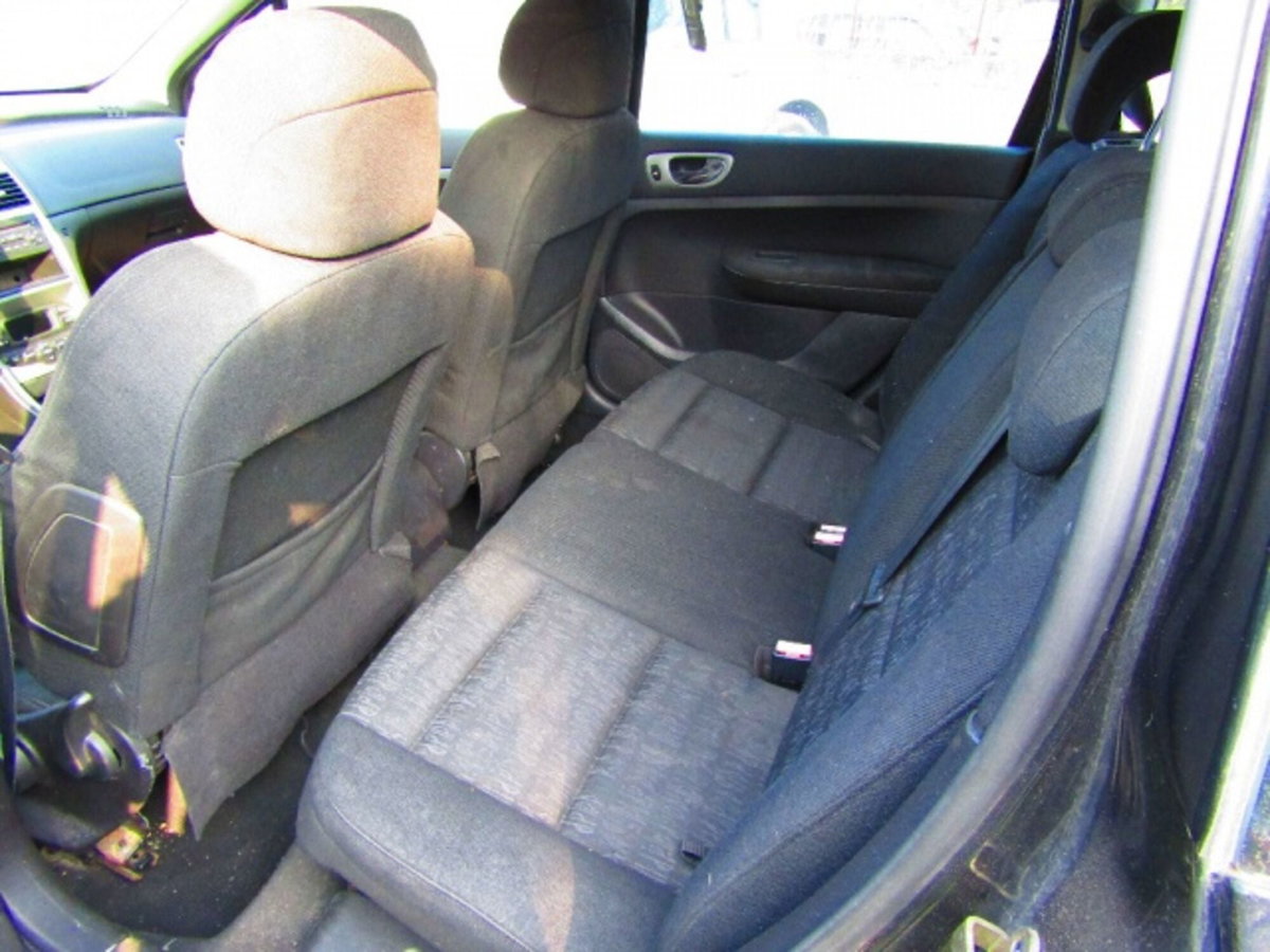 Peugeot 307 SW 16V HDi FAP 110CV Station XS (5)