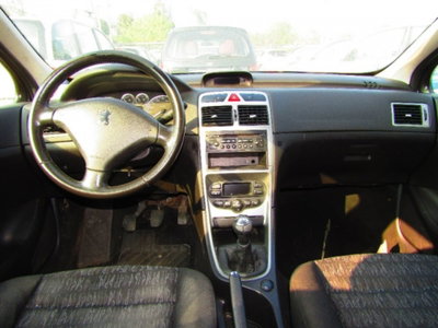 Peugeot 307 SW 16V HDi FAP 110CV Station XS (6)