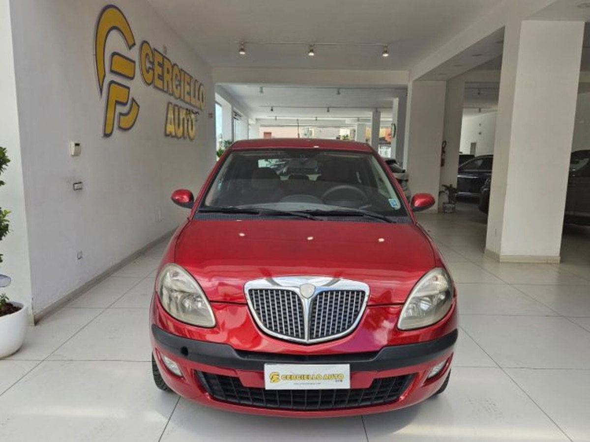 Lancia Ypsilon Multijet 16V Argento