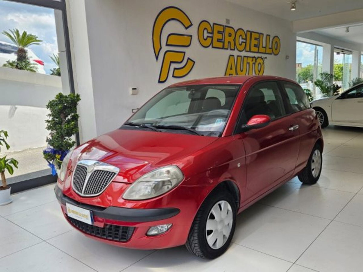Lancia Ypsilon Multijet 16V Argento (2)