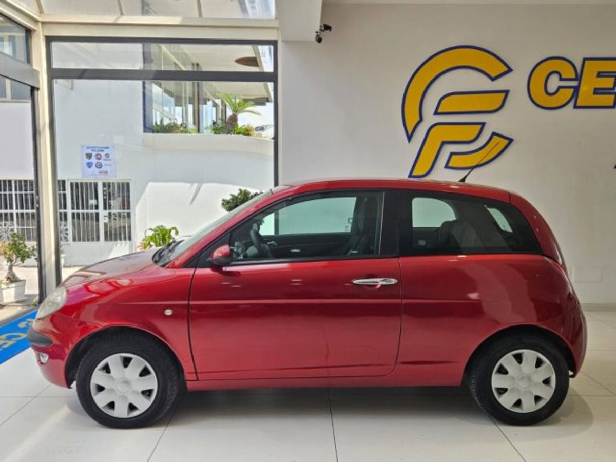 Lancia Ypsilon Multijet 16V Argento (3)