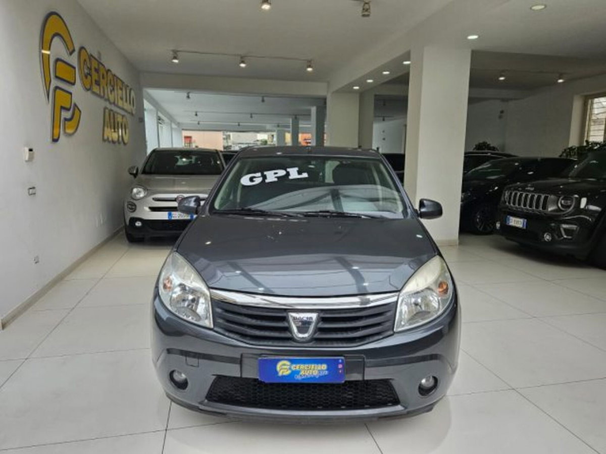 Dacia Sandero 1.2 16V GPL 75CV Embleme