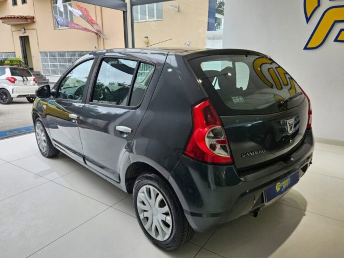 Dacia Sandero 1.2 16V GPL 75CV Embleme (3)