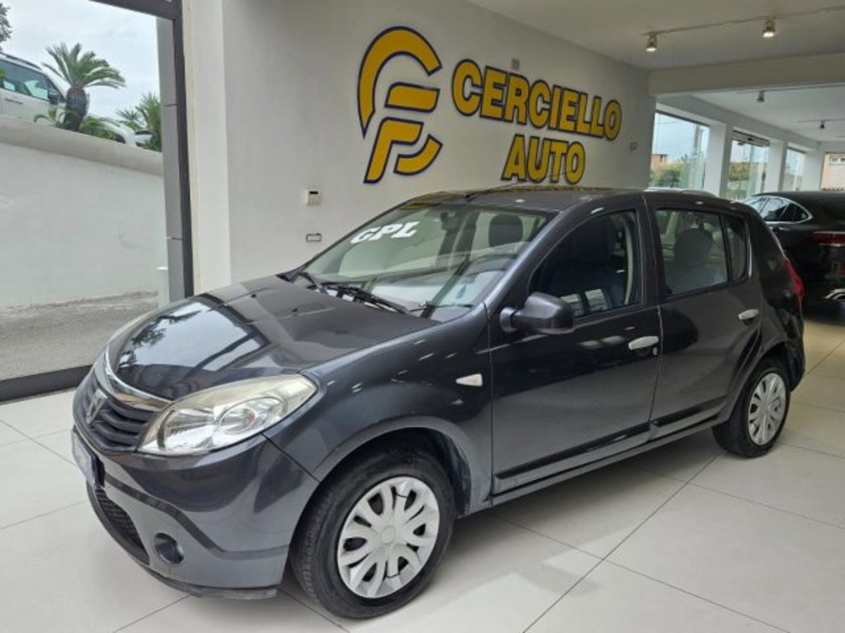 Dacia Sandero 1.2 16V GPL 75CV Embleme (4)