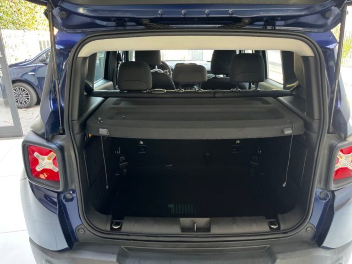Jeep Renegade 1.6 Mjt DDCT 120 CV Limited (11)