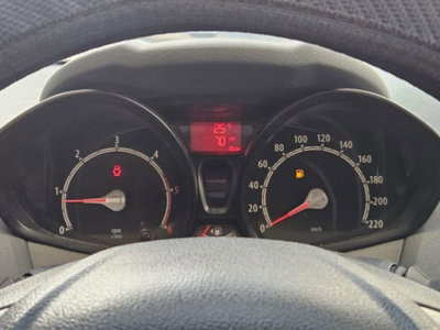 Ford Fiesta 1.4 TDCi 68CV 5 porte Titanium (10)