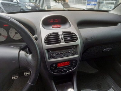 Peugeot 206 Cabrio HDi FAP CC Quiksilver (15)