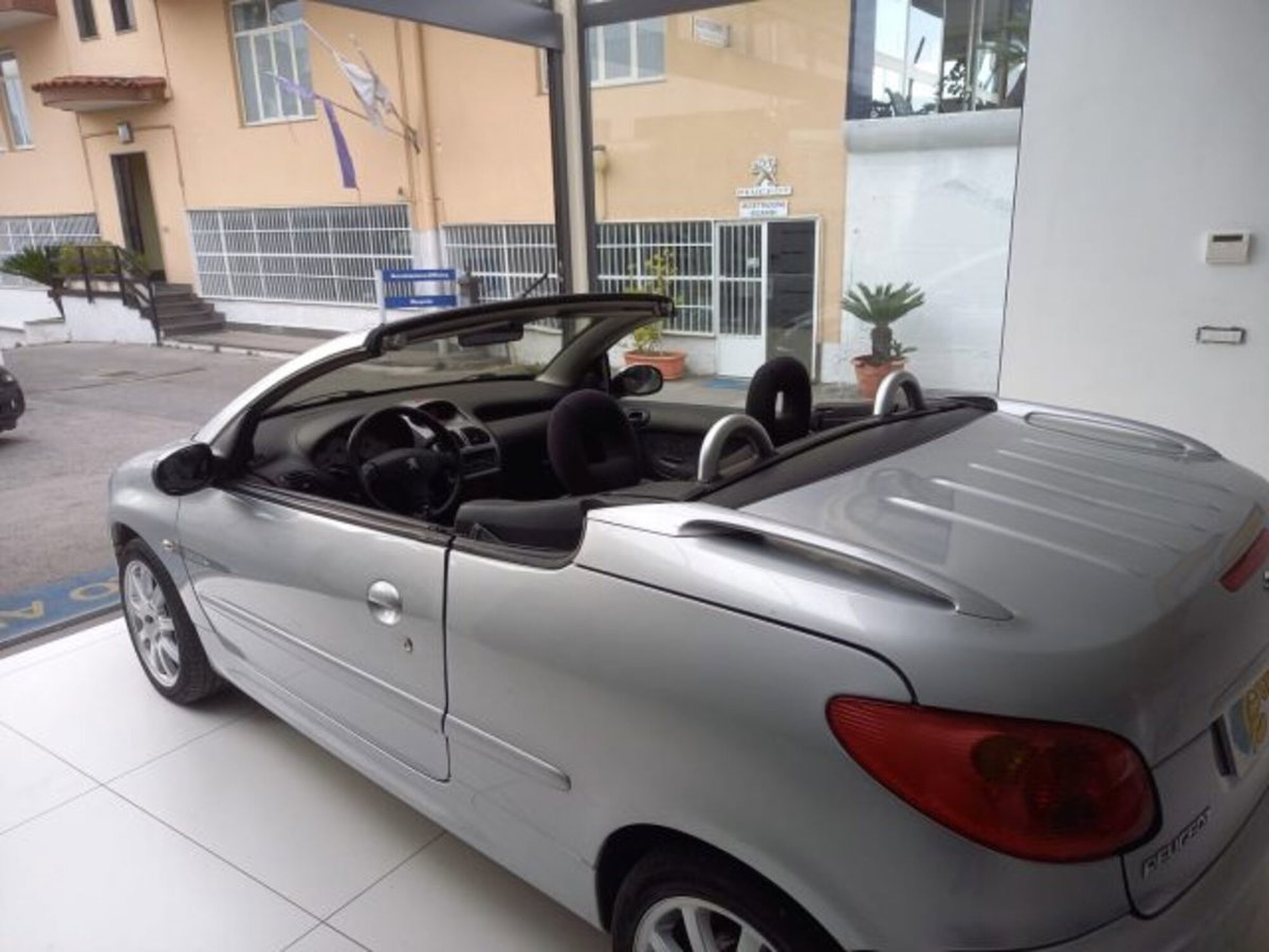 Peugeot 206 Cabrio HDi FAP CC Quiksilver (2)