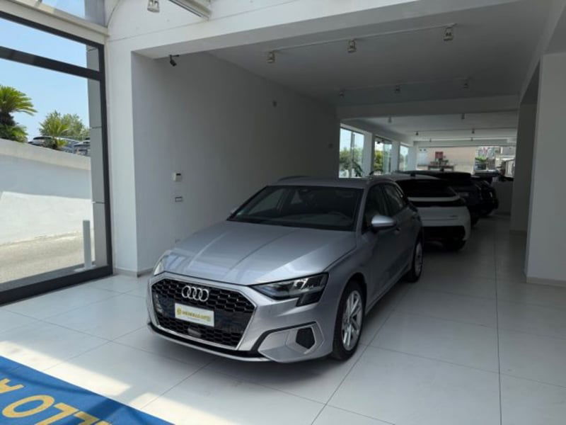 Audi A3 Sedan 30 TDI S tronic Business Advanced